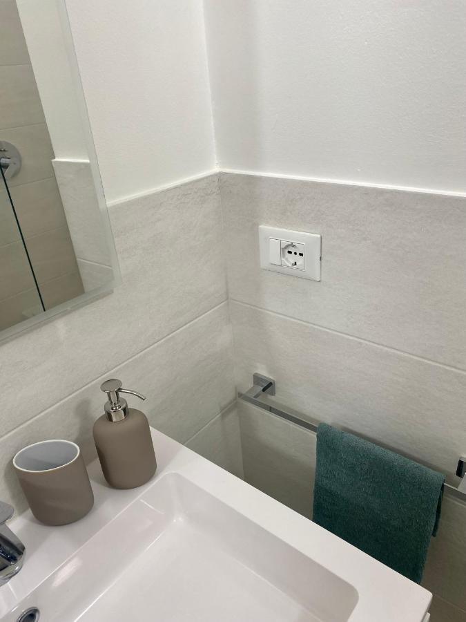 Suite Stresa Milano Centrale 3Pax Wifi Экстерьер фото