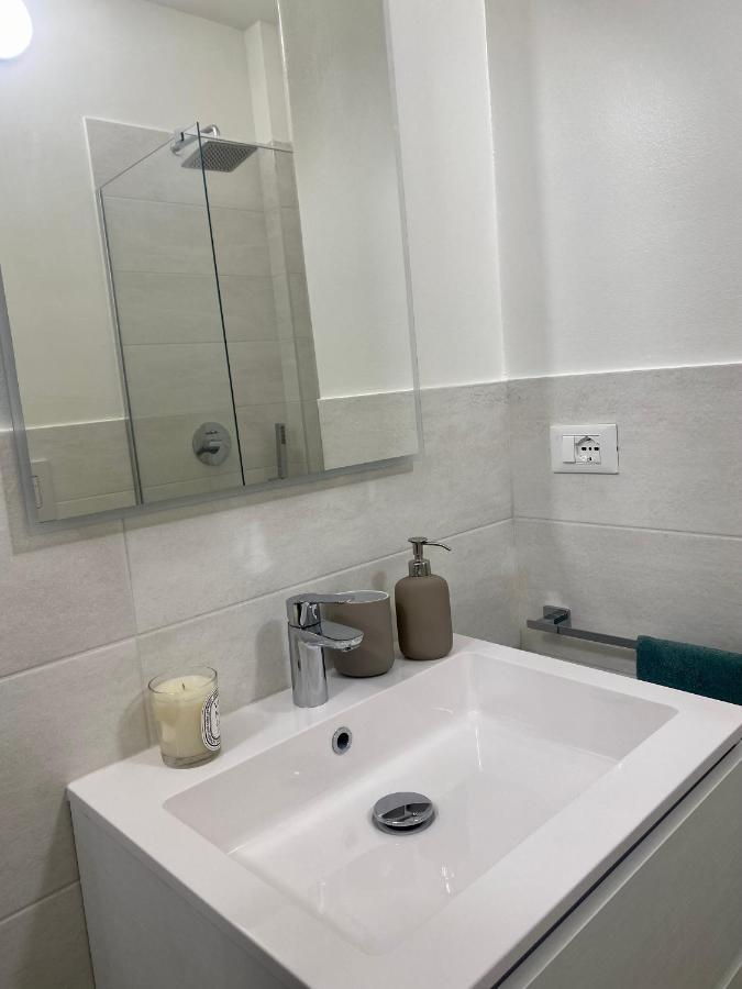 Suite Stresa Milano Centrale 3Pax Wifi Экстерьер фото